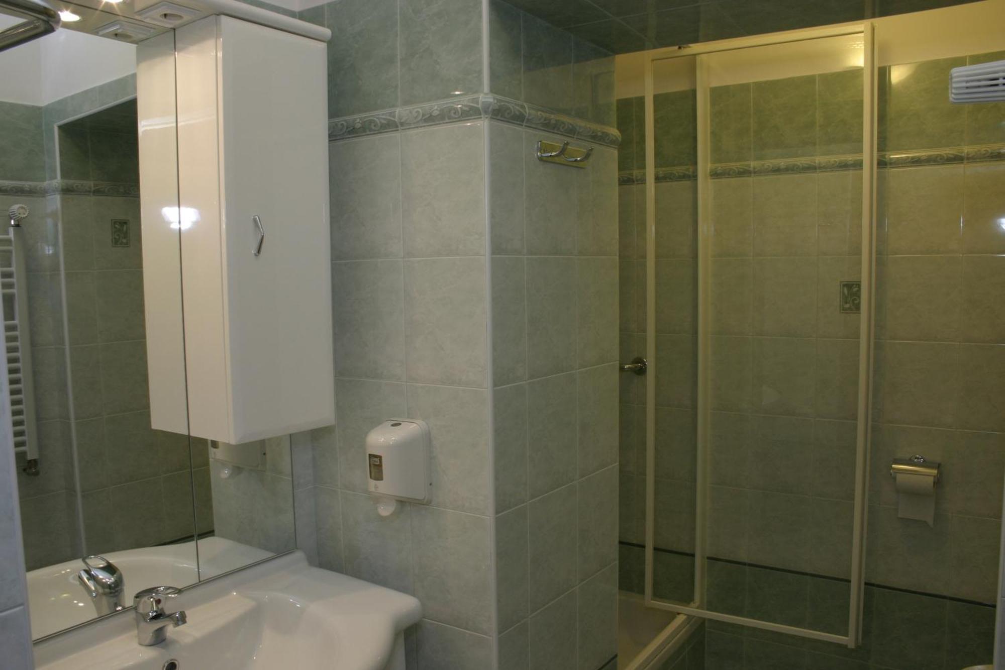 Apartamento Kuckó Panzió Győr Exterior foto