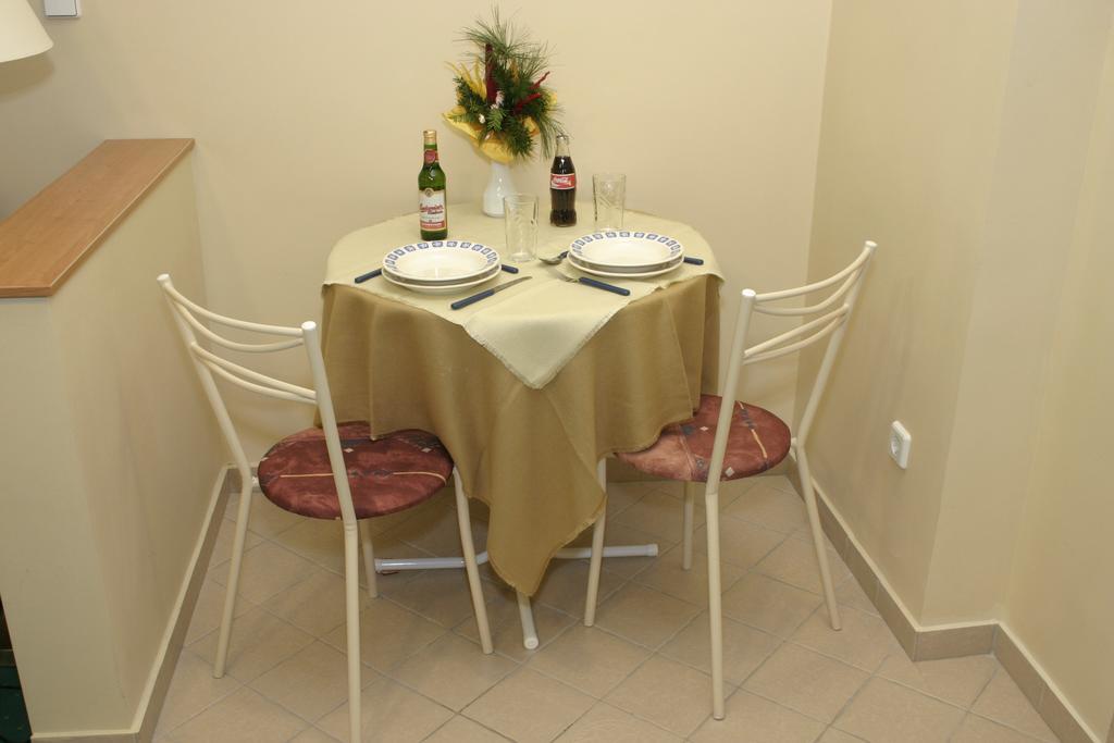 Apartamento Kuckó Panzió Győr Exterior foto