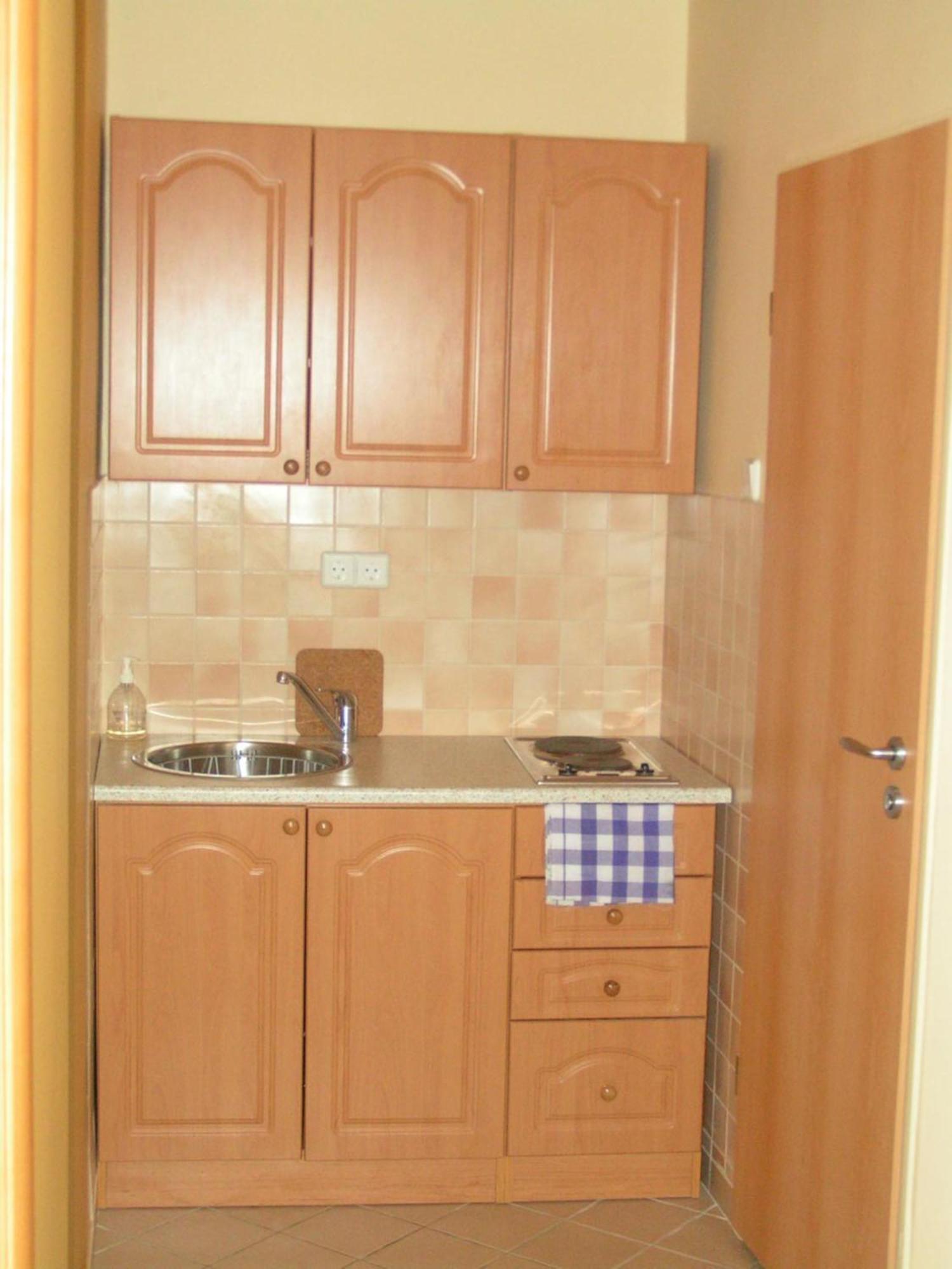 Apartamento Kuckó Panzió Győr Exterior foto