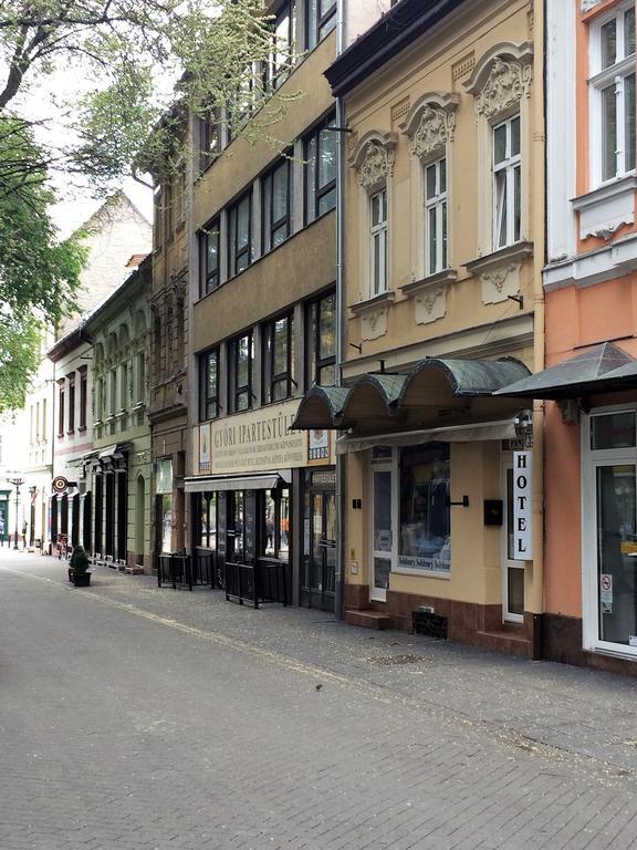 Apartamento Kuckó Panzió Győr Exterior foto